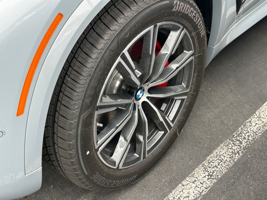 Thumbnail: 2026 BMW X5 - 3