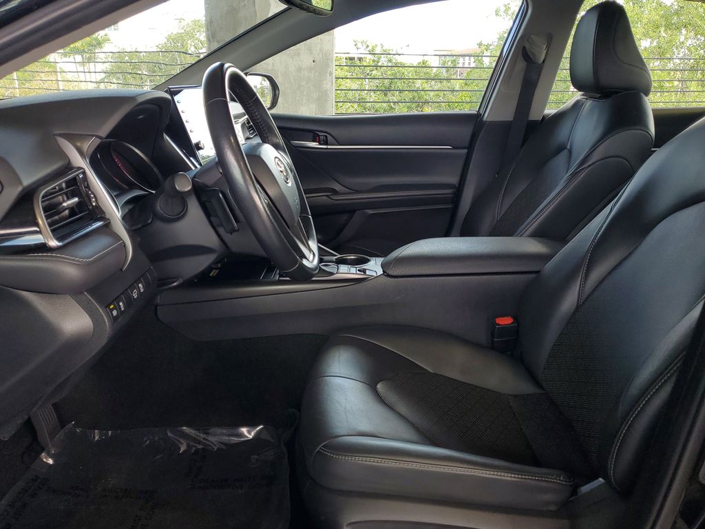 2023 Toyota Camry XSE - Photo 17