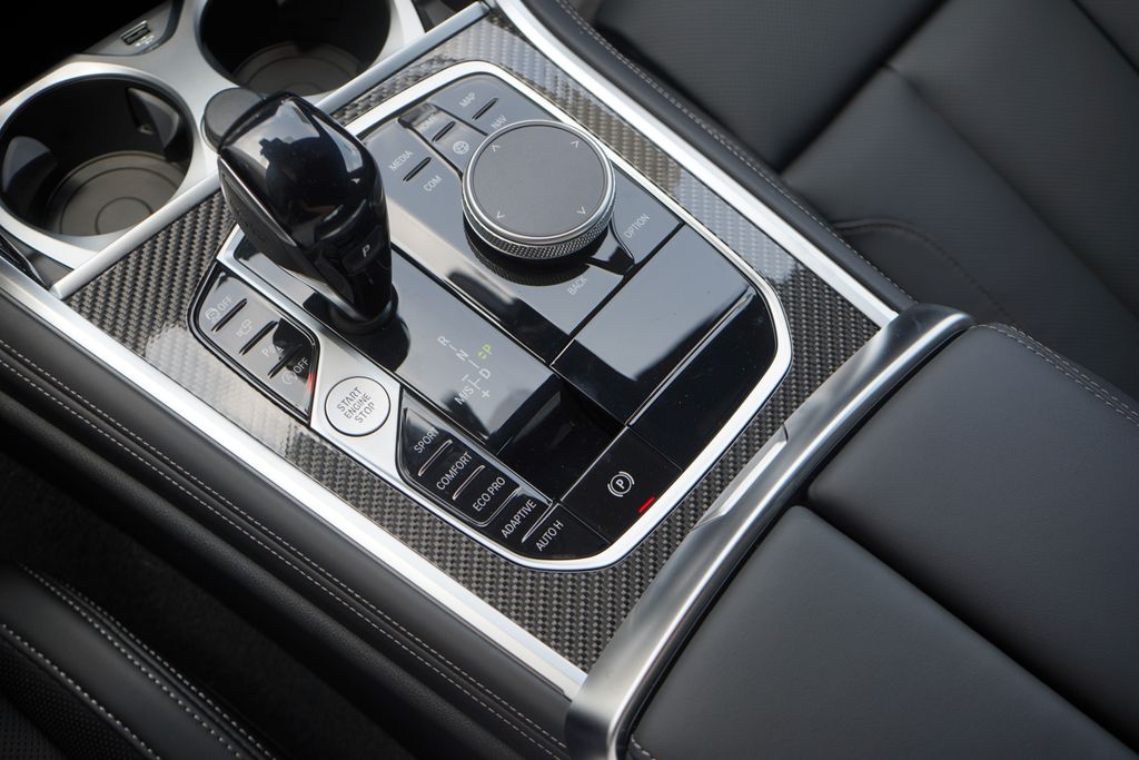 2026 BMW 8 Series M850i xDrive 19