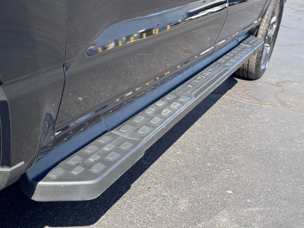 FordF-150 Lightning39