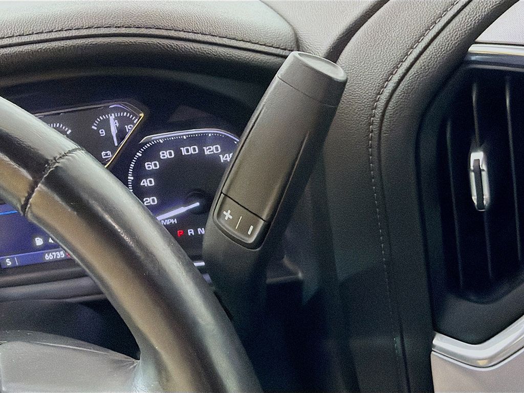 Used 2019 Silver GMC SLE image 27