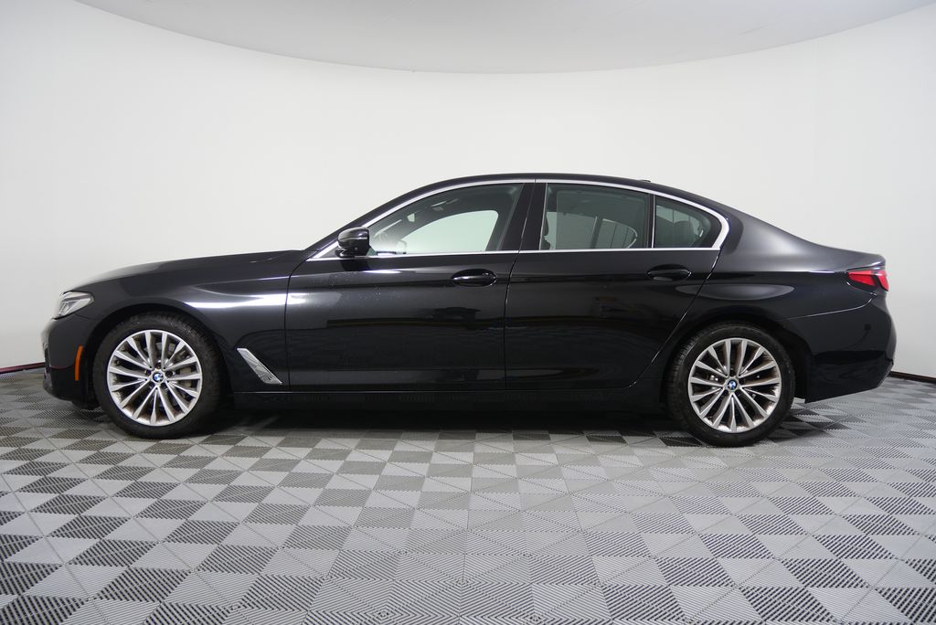 Thumbnail: 2021 BMW 5 Series - 6