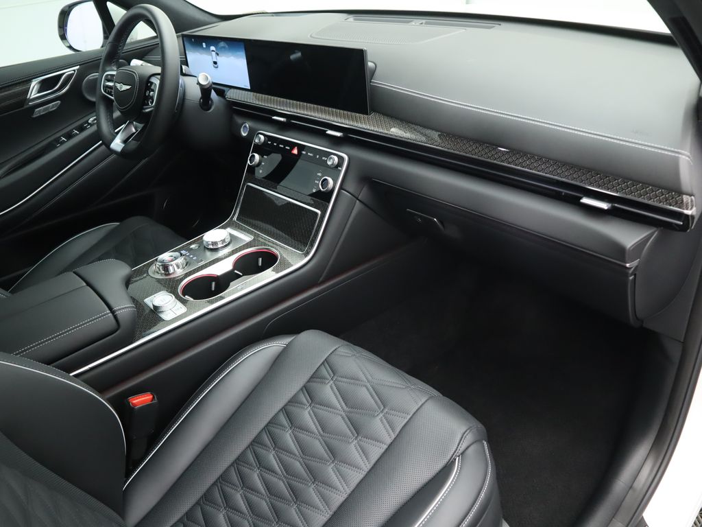 Thumbnail: 2025 Genesis GV80 - 18