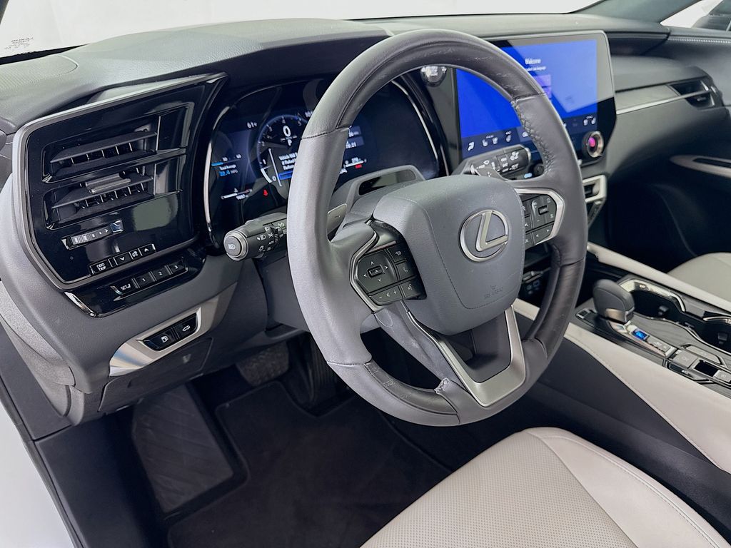 Thumbnail: 2025 Lexus RX - 9