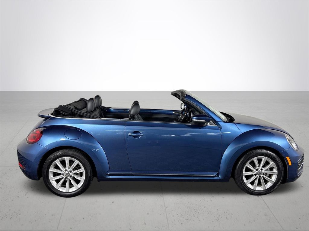 2017 Volkswagen Beetle 1.8T SE