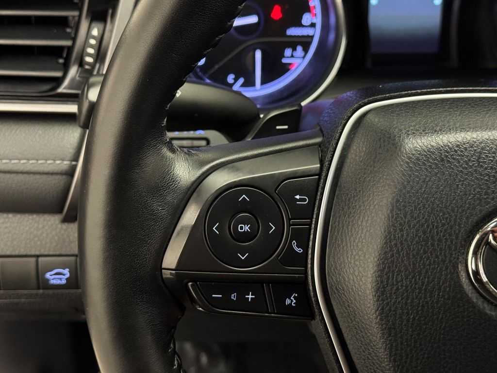 2019 Toyota Camry SE 31