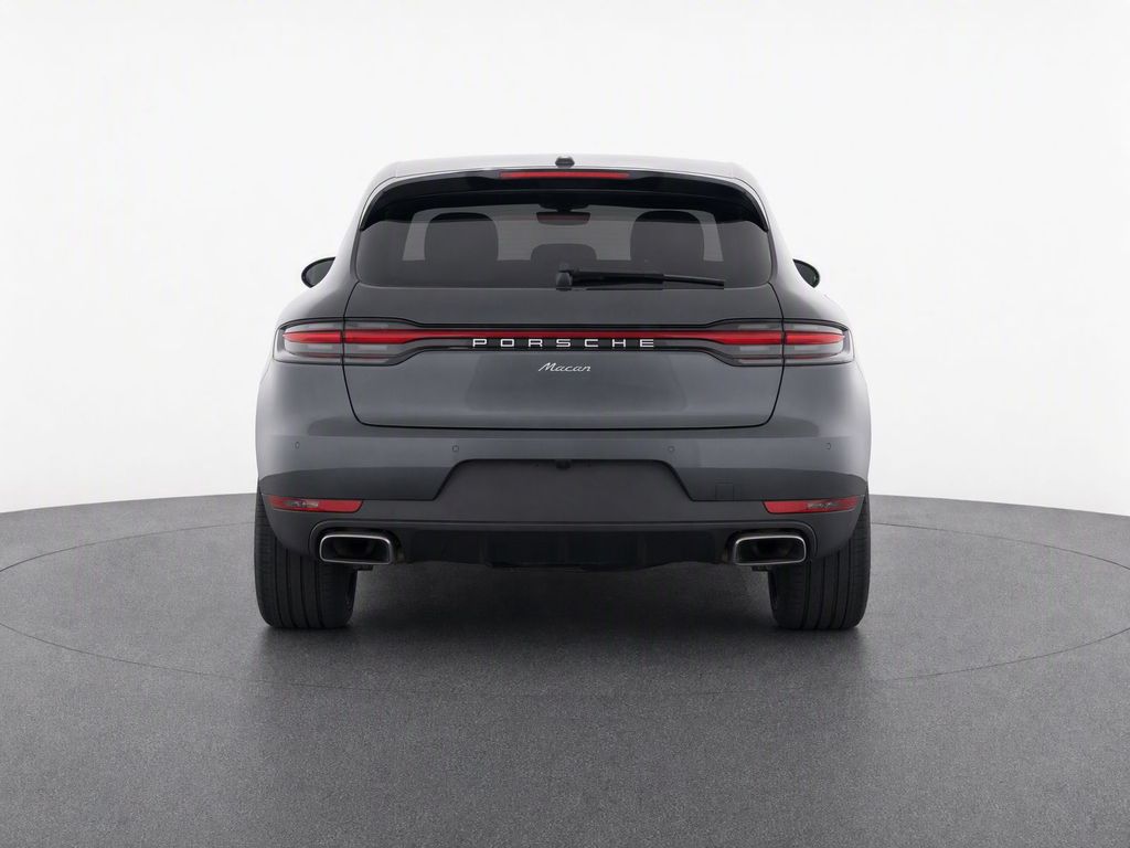 Thumbnail: 2020 Porsche Macan - 30