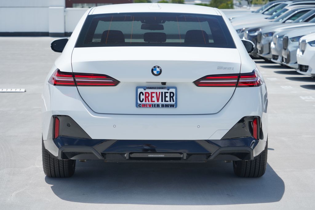Thumbnail: 2026 BMW 5 Series - 6