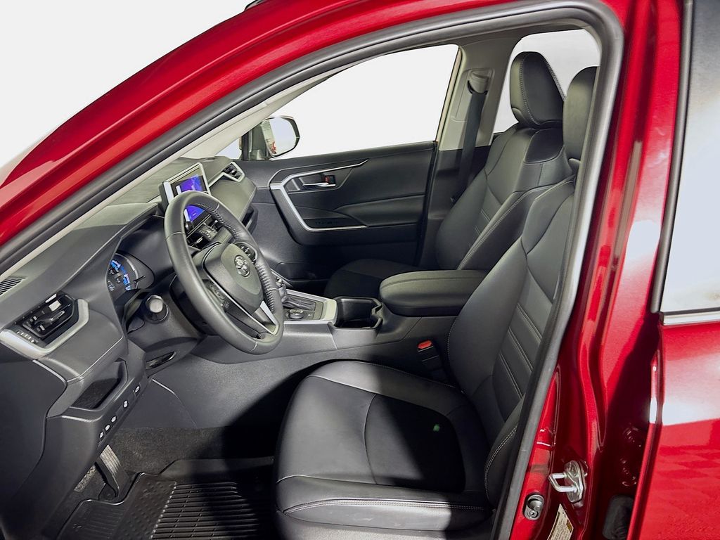 2023 Toyota RAV4 Hybrid XLE Premium