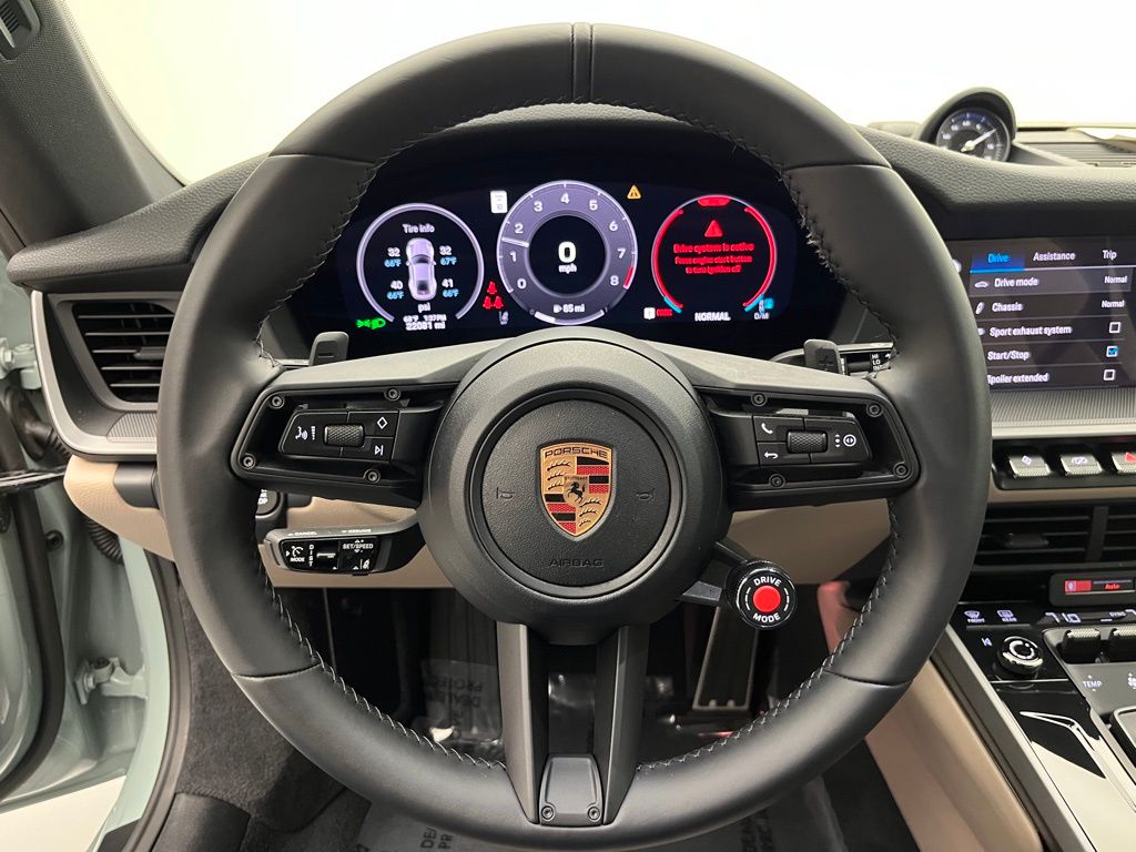 Thumbnail: 2025 Porsche 911 - 12