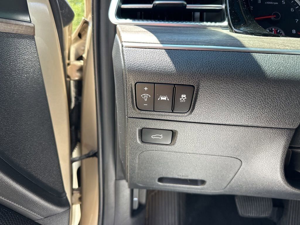 2021 Crystal Beige Kia K5 EX FWD Sedan