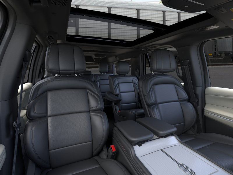 2025 Lincoln Navigator Reserve 10