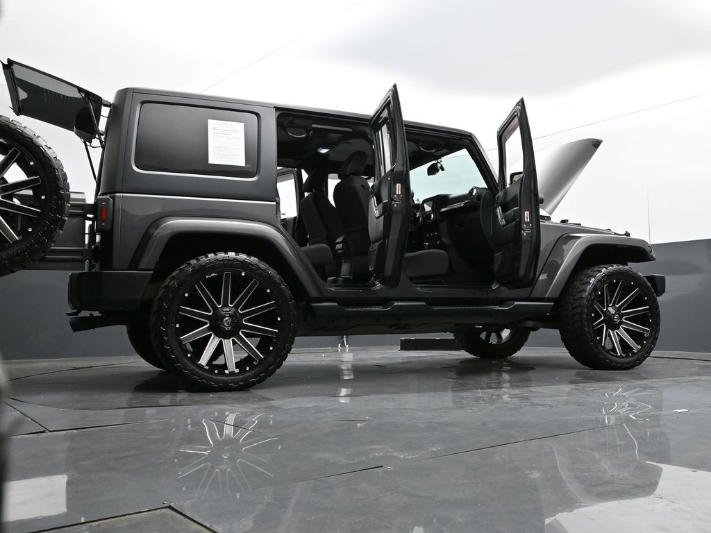 2018 Jeep Wrangler JK Unlimited Sahara