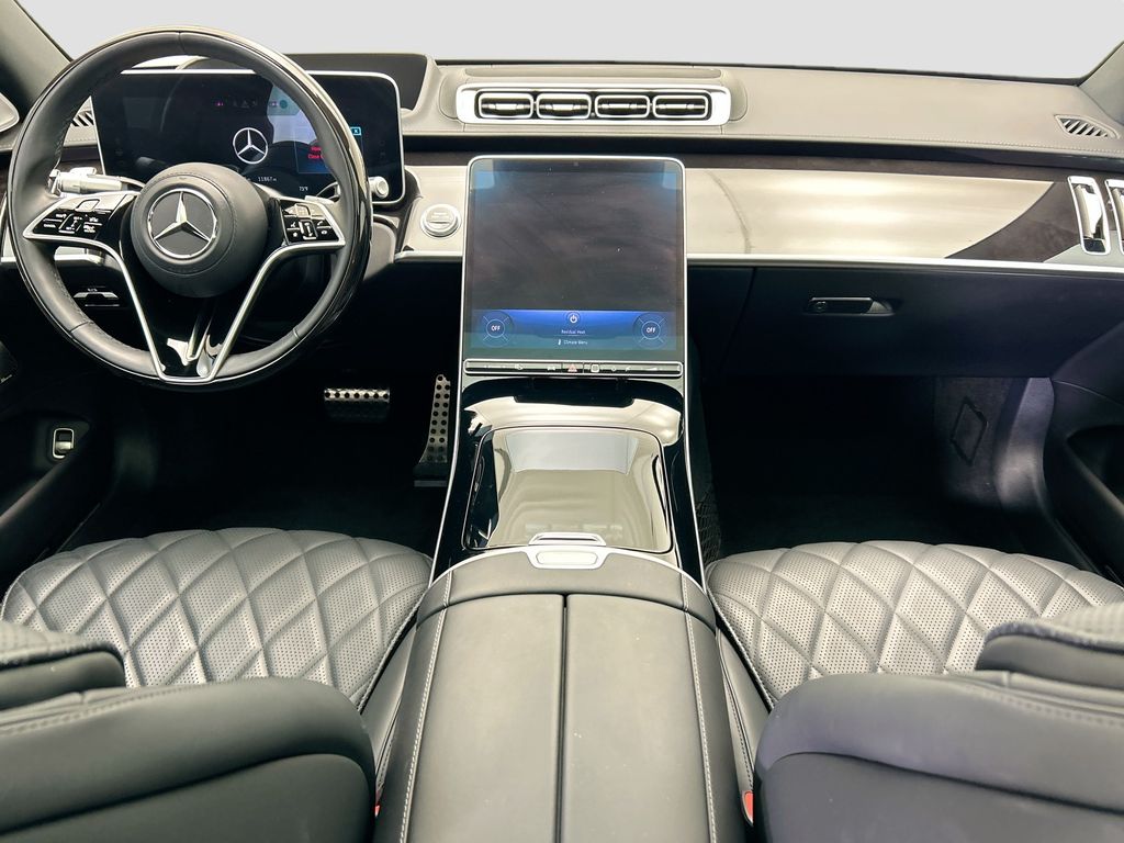 Thumbnail: 2024 Mercedes-Benz S-Class - 16