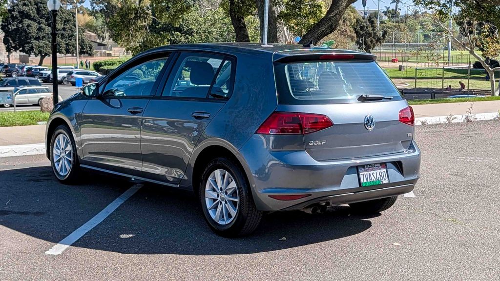 Used 2016 Volkswagen Golf TSI S 4-Door 4D Hatchback
