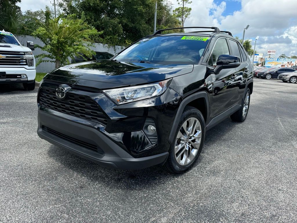 2020 Toyota RAV4 XLE Premium 4