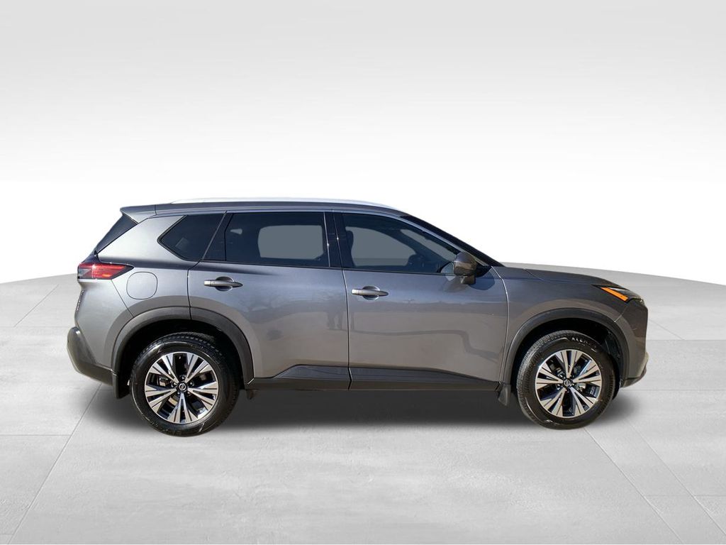 2021 Nissan Rogue SV 7