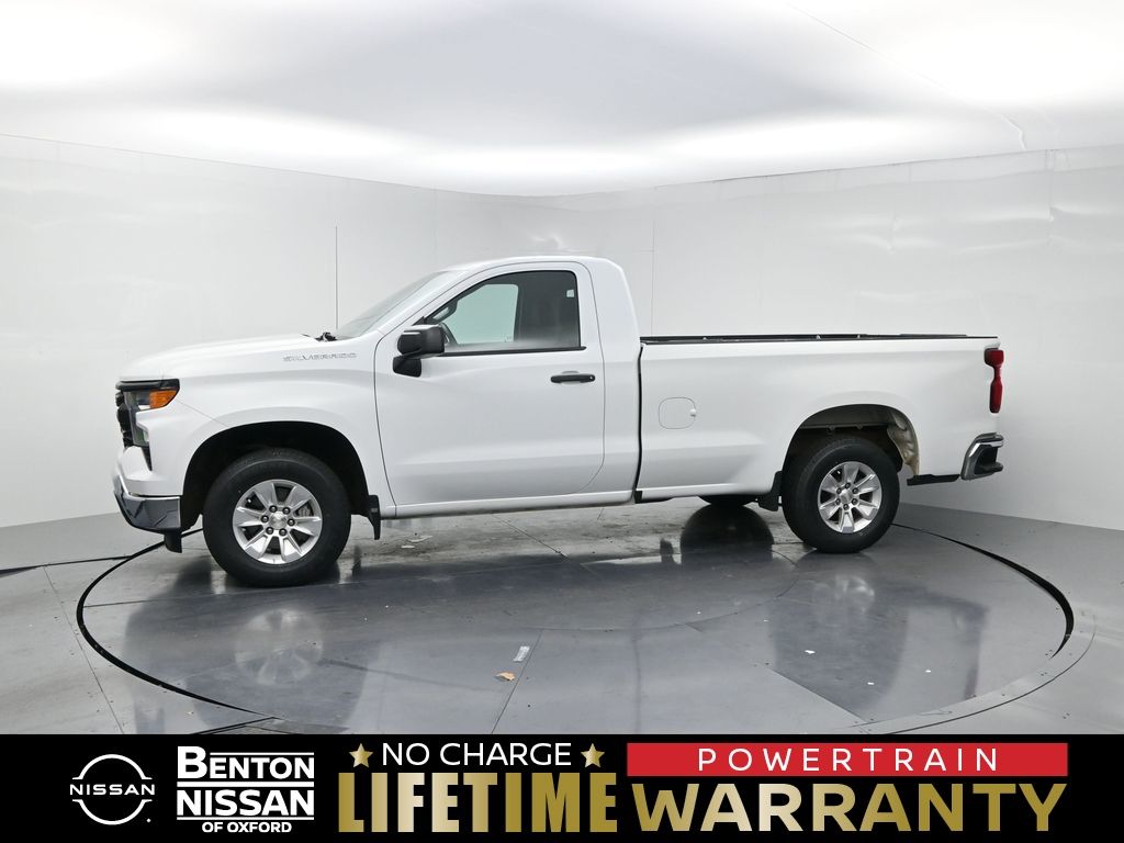Summit White 2022 Chevrolet Silverado 1500 Pickup Truck 4X2 8-Speed Automatic