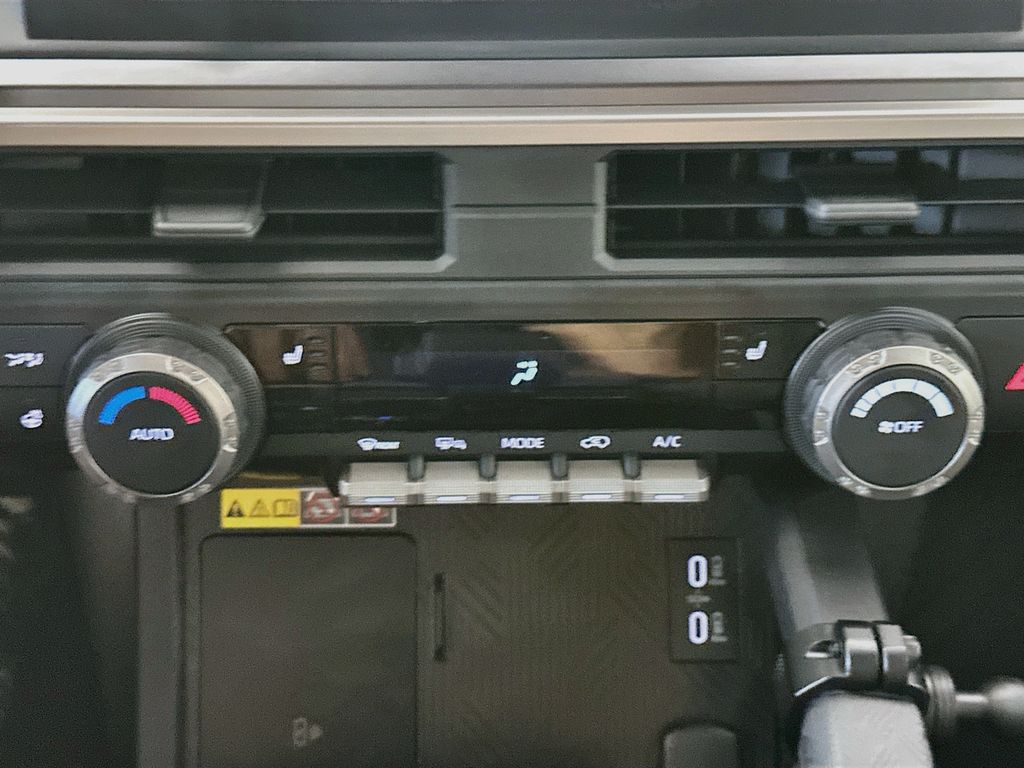 Toyota4Runner i-FORCE MAX Hybrid18