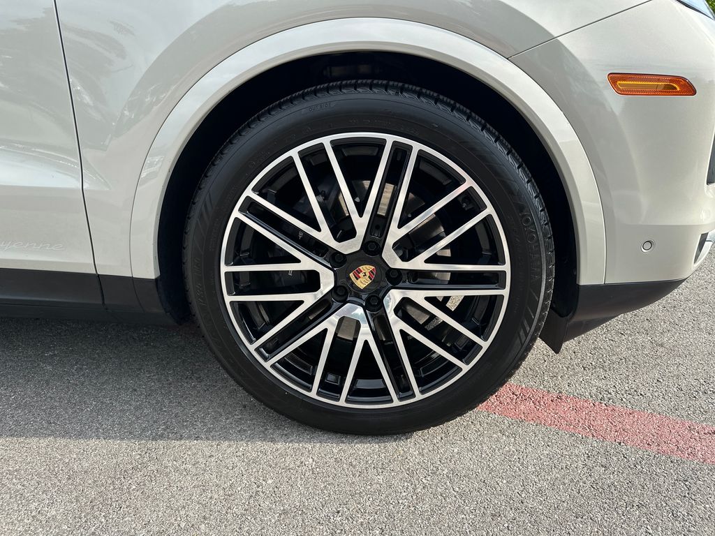 Used Car 2024 Porsche Cayenne  Base For Sale Under $80,000 In Austin, Texas
