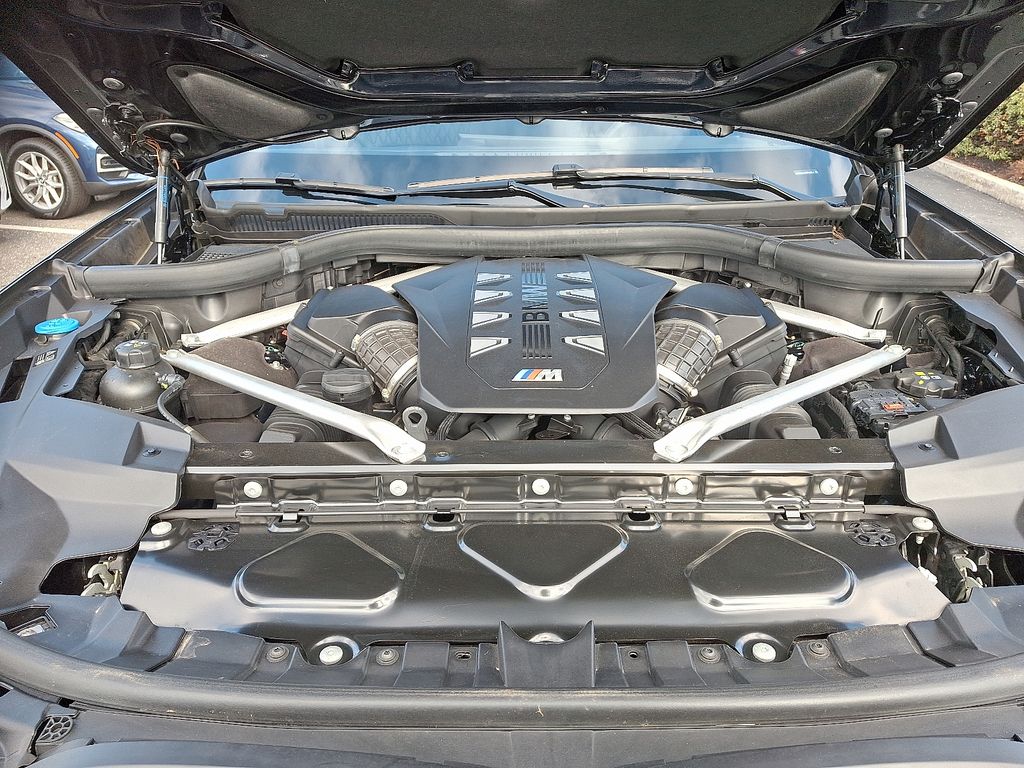 Thumbnail: 2024 BMW X7 - 31