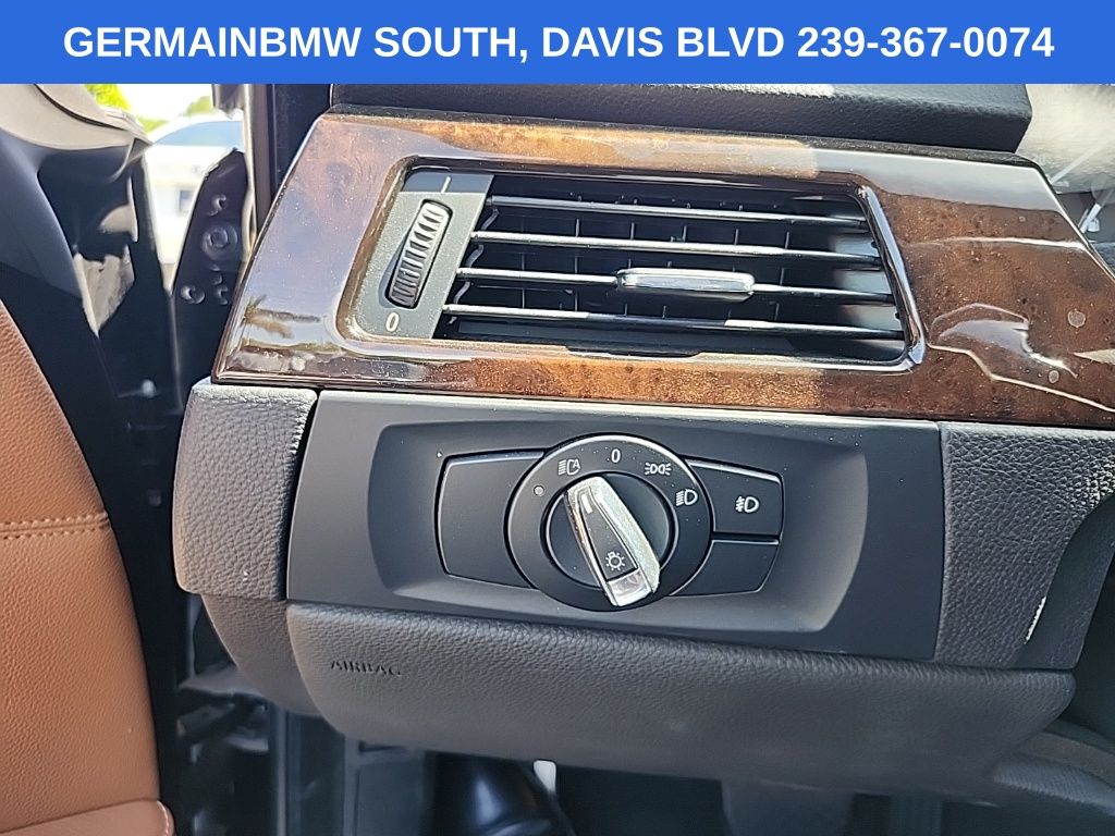 Used 2013 Black BMW 335i image 26