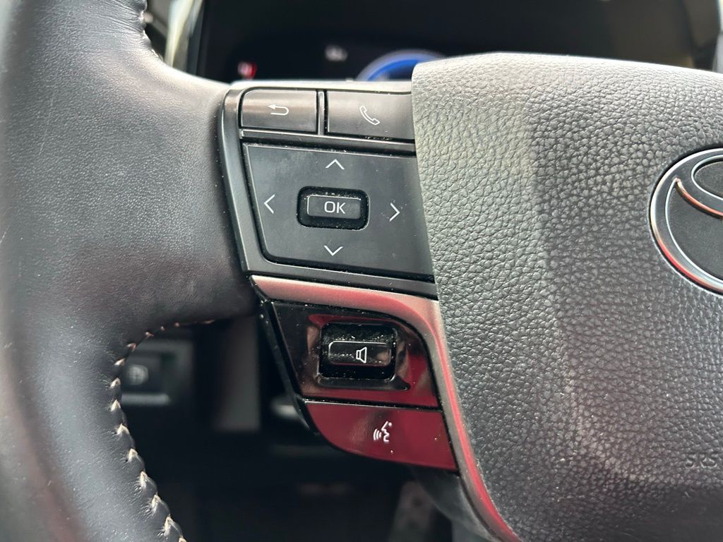 Thumbnail: 2025 Toyota Camry - 19