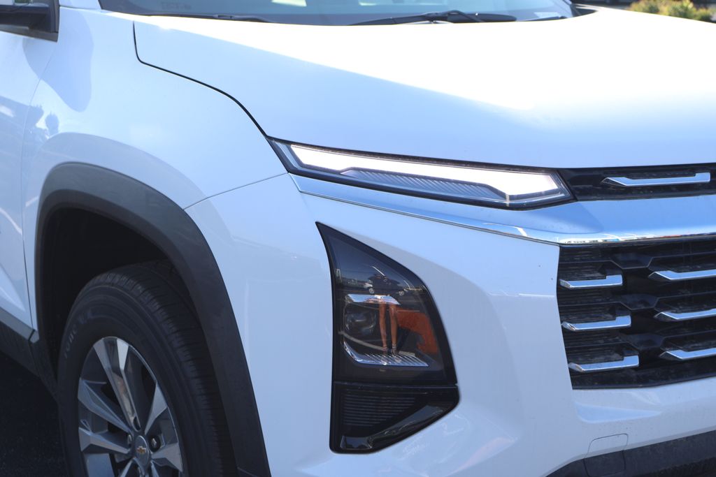 Thumbnail: 2025 Chevrolet Equinox - 3
