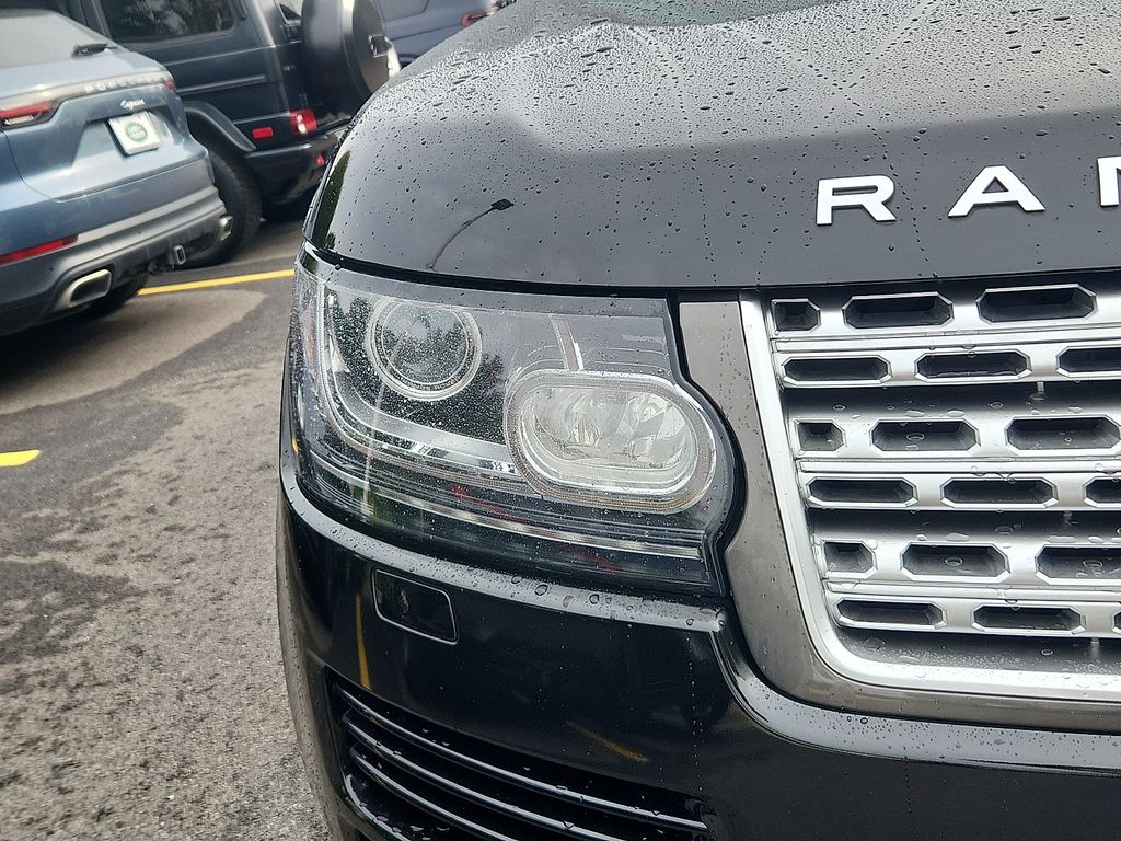 Thumbnail: 2015 Land Rover Range Rover - 9