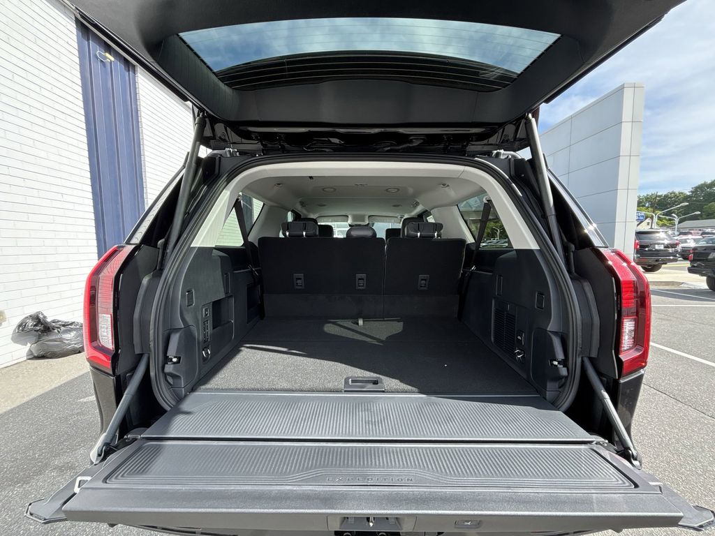 New 2026 Black Ford Active image 21