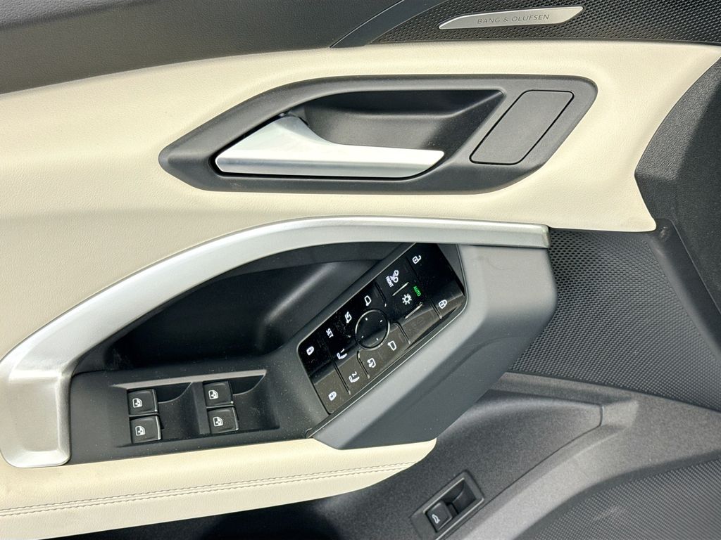 Thumbnail: 2026 Audi Q5 - 22