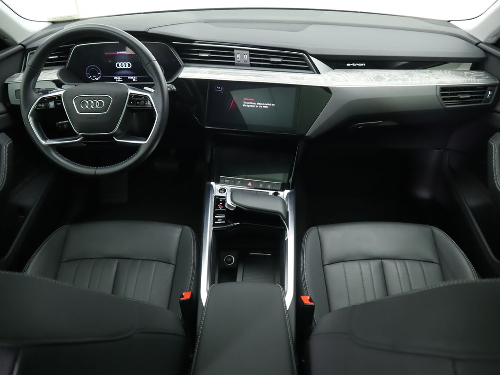 2021 Audi e-tron Premium 13