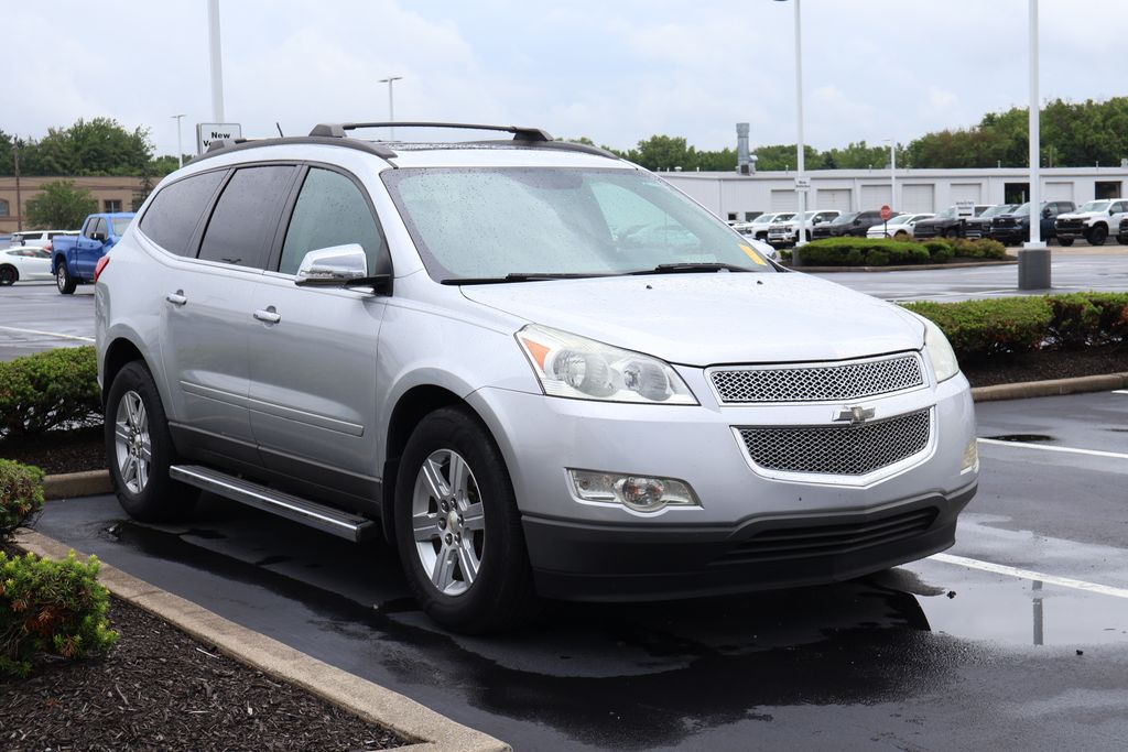 Thumbnail: 2011 Chevrolet Traverse - 3