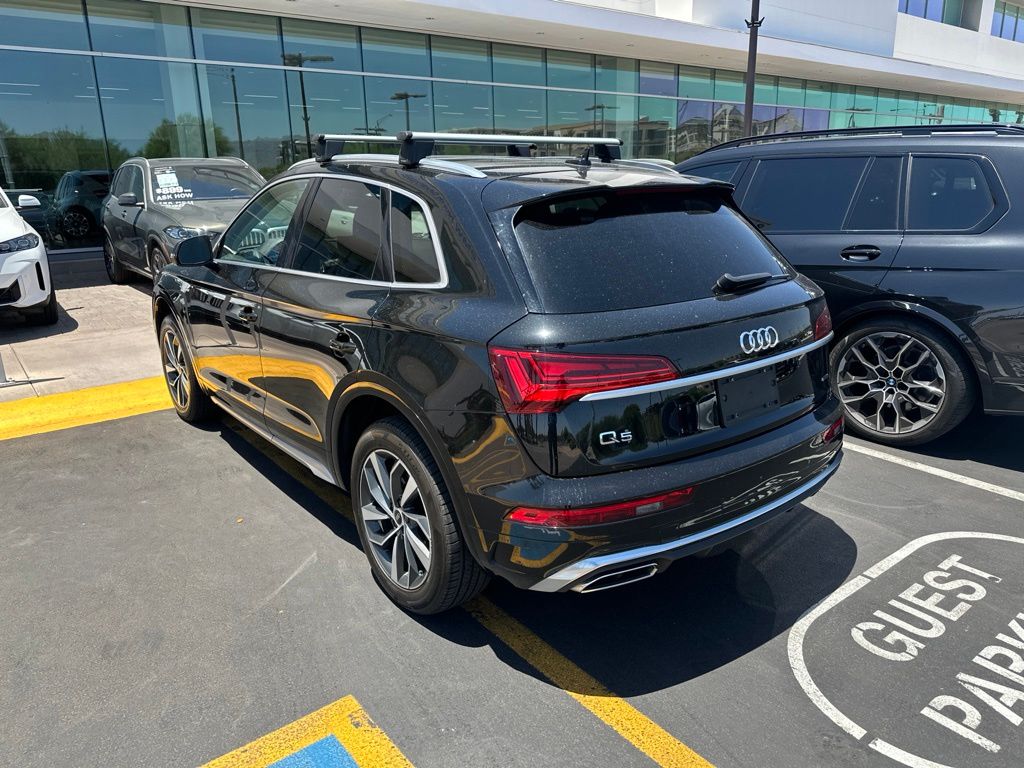 Thumbnail: 2022 Audi Q5 - 4