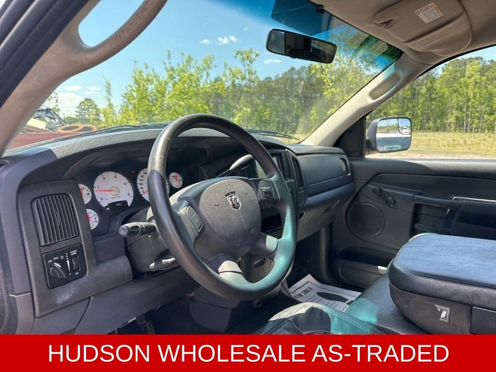2005 Mineral Gray Metallic Clearcoat Dodge Ram 2500 ST RWD Truck