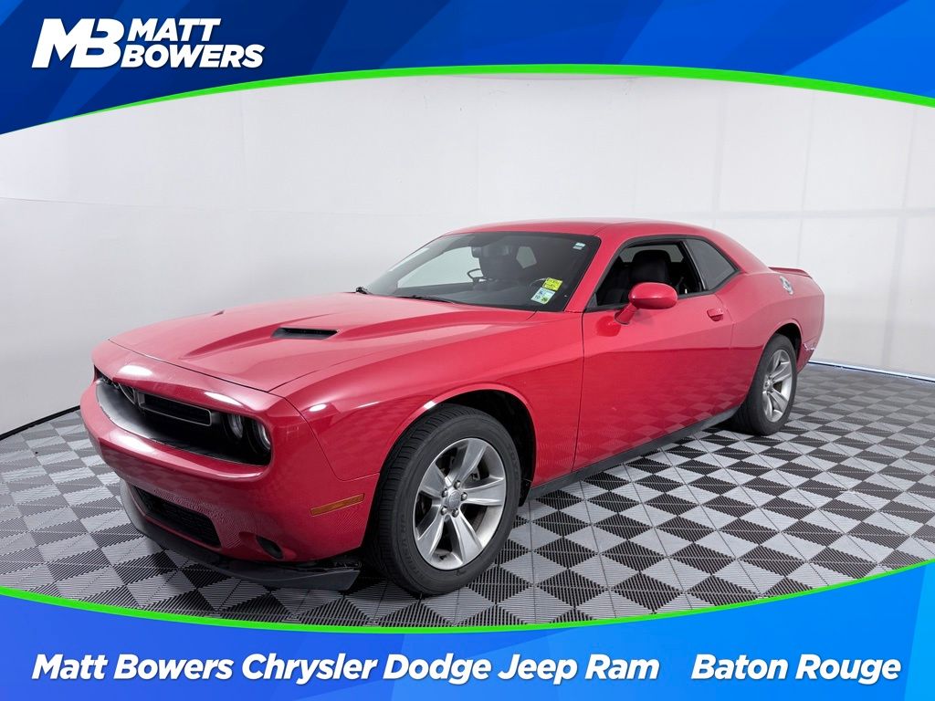 2021 Dodge Challenger SXT RWD