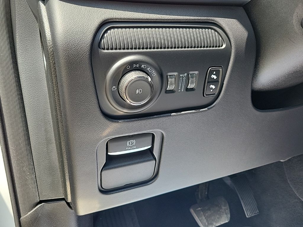 Used 2024 Jeep Grand Wagoneer SUV