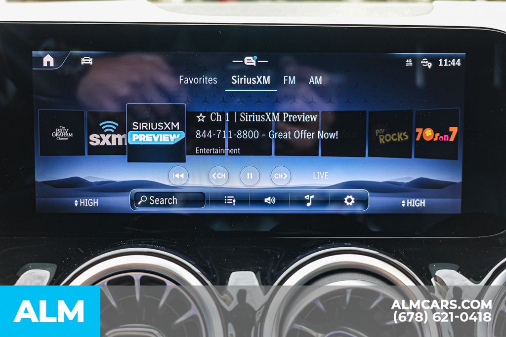 Used 2025 Black Mercedes-Benz GLA 250 image 41