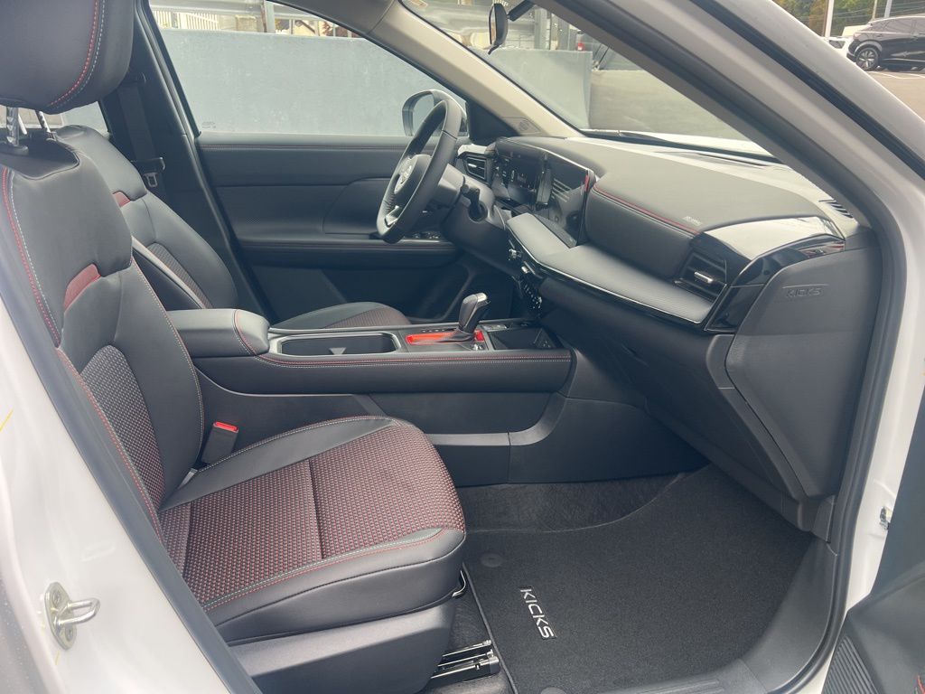2026 Nissan KICKS SR AWD - Photo 15
