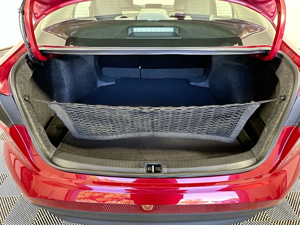 Thumbnail: 2025 Toyota Corolla - 25