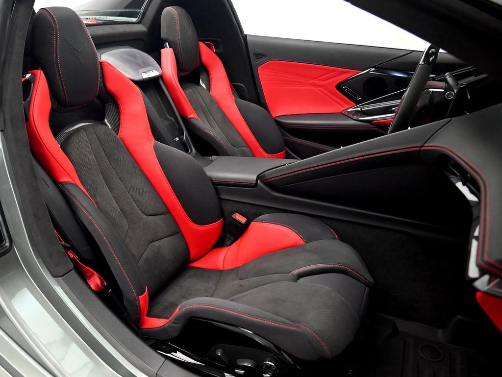 Used 2024 Gray Chevrolet Z06 image 11