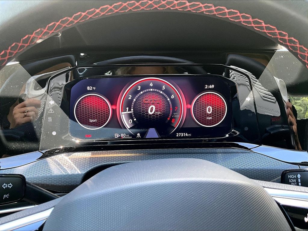 2024 Volkswagen Golf GTI — photo 14