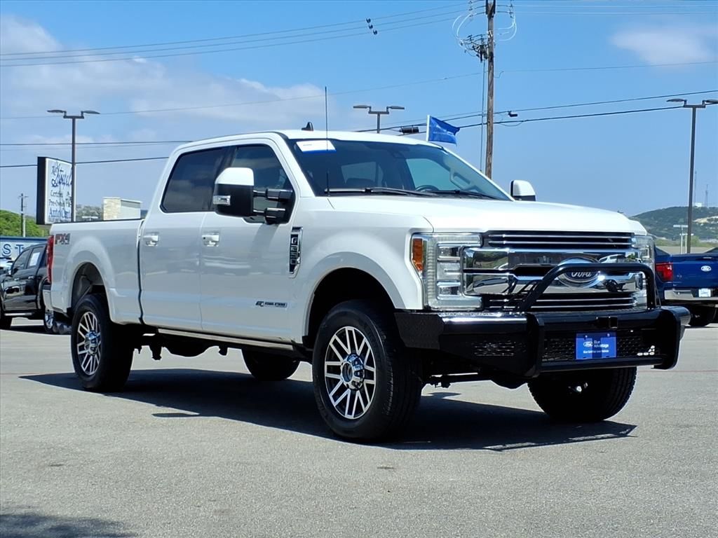 2019 Ford F-250 Super Duty Lariat Crew Cab 4WD