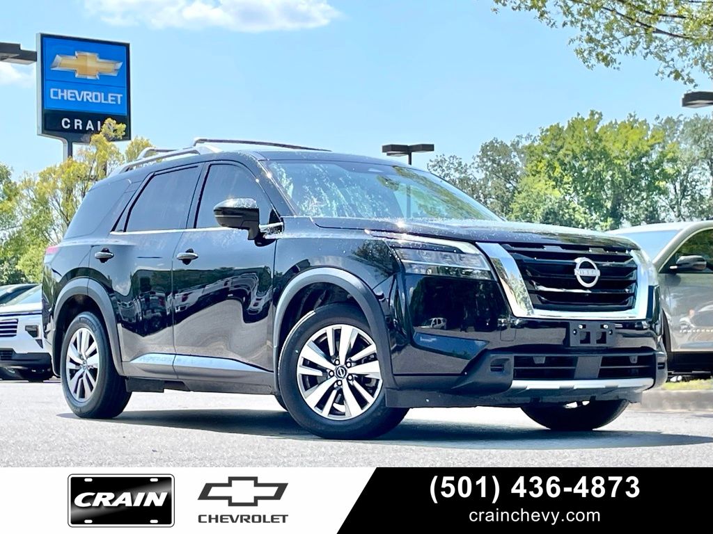 2023 Nissan Pathfinder SL FWD