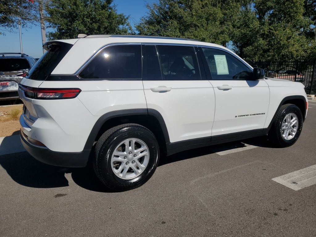 Used Car 2024 Jeep Grand Cherokee  Laredo For Sale Under $25,000 In Austin, Texas