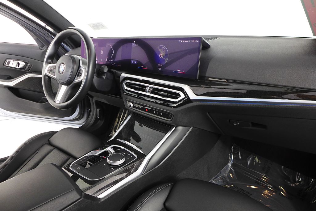 Thumbnail: 2023 BMW 3 Series - 13