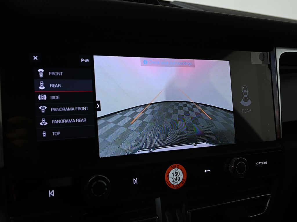 Thumbnail: 2026 Porsche Macan - 27