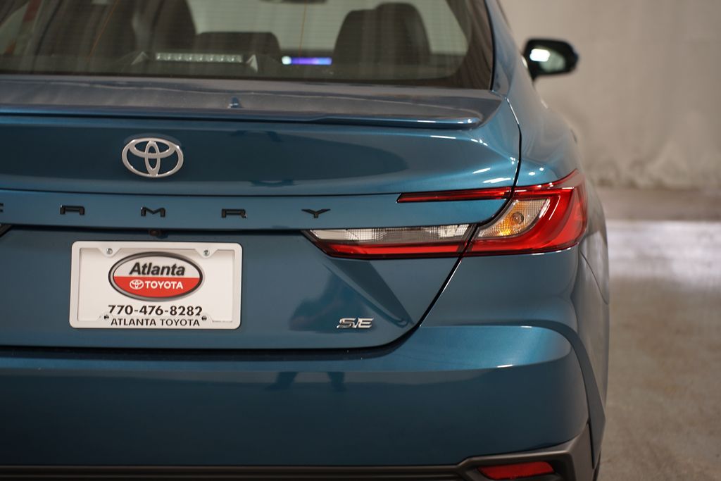 Thumbnail: 2025 Toyota Camry - 10
