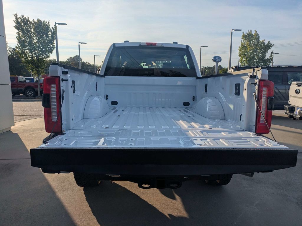 2027 Ford F-250 Super Duty XL