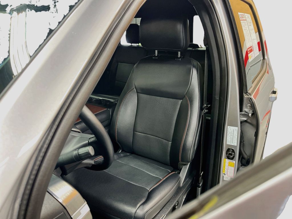 Used 2023 Silver Metallic Ford Lariat image 20